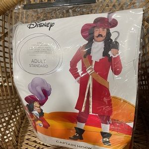 NEW Adult Captain Hook Halloween Costume